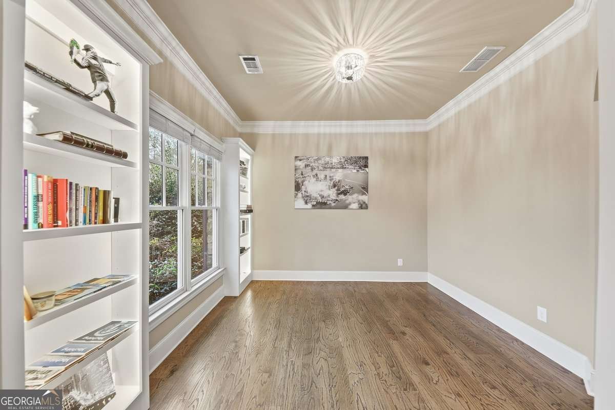 940 Lake Charles Drive Roswell - Photo 7