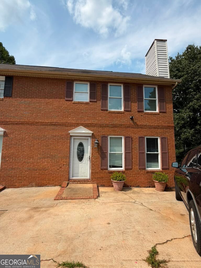 4855 Indian Crest Court Lilburn - main photo