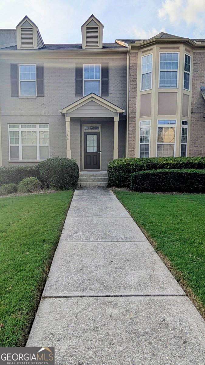 3150 Thorngate Court Snellville - main photo