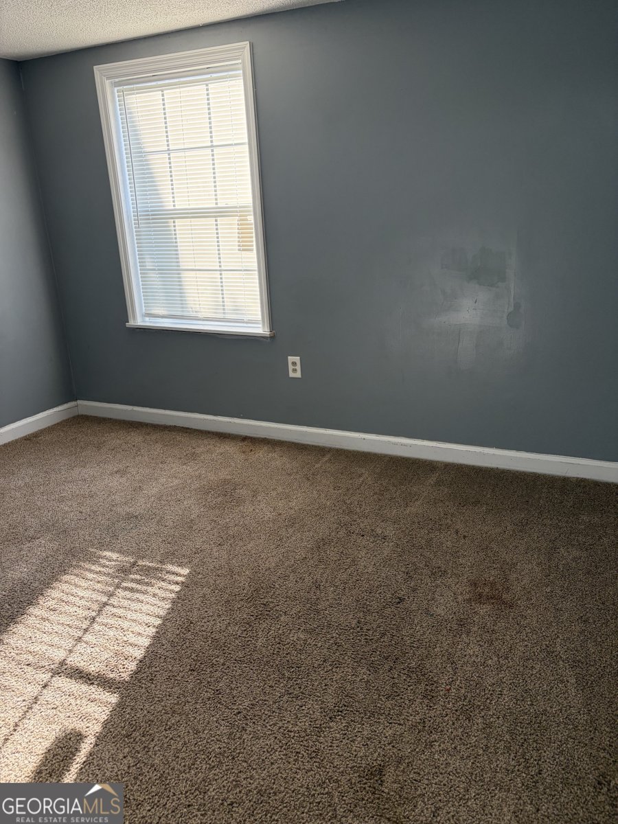 423 Old Louisville Road Newington - Photo 8