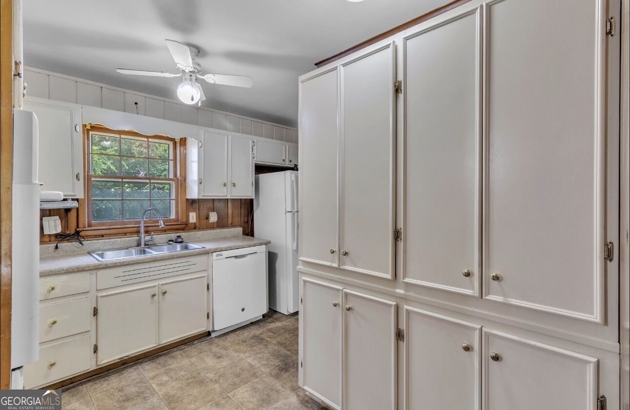 1937 Brannon Drive Austell - Photo 11