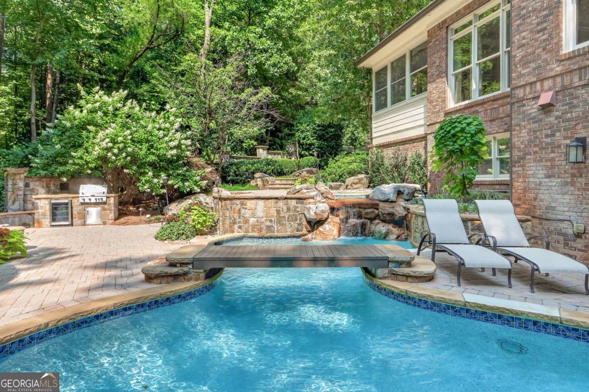 745 La Tour Drive Sandy Springs - Photo 45