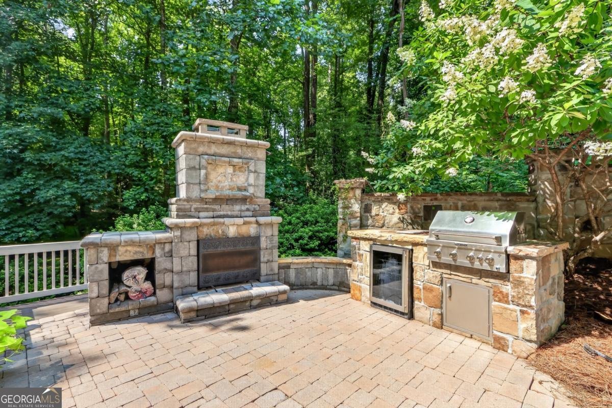 745 La Tour Drive Sandy Springs - Photo 48