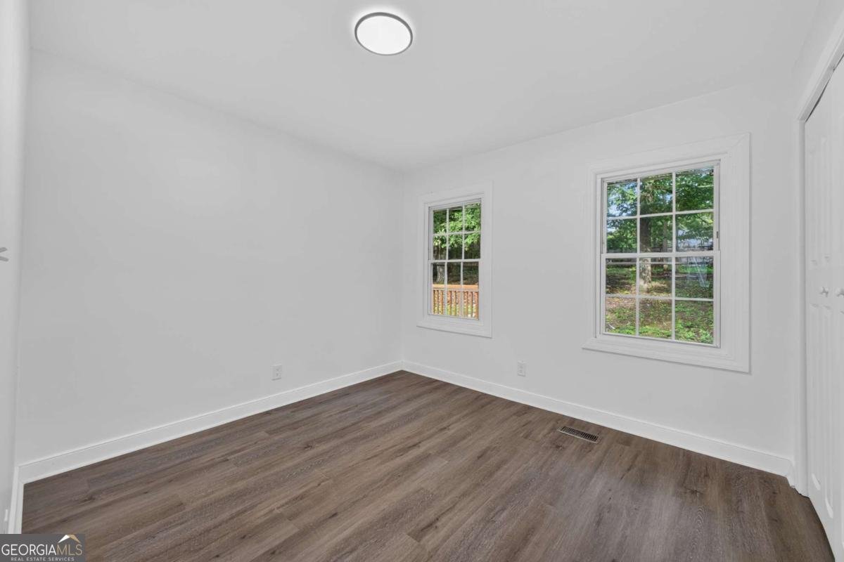 2027 Hilburn Drive Atlanta - Photo 12