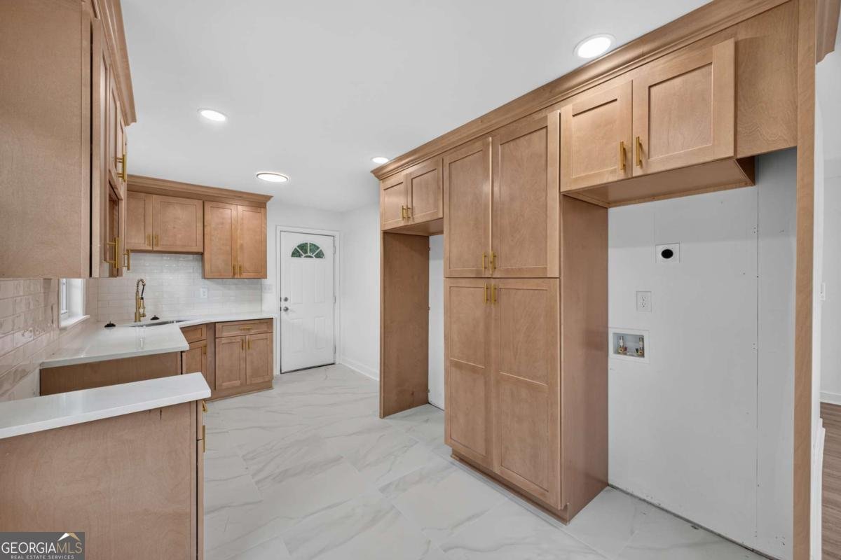 2027 Hilburn Drive Atlanta - Photo 7