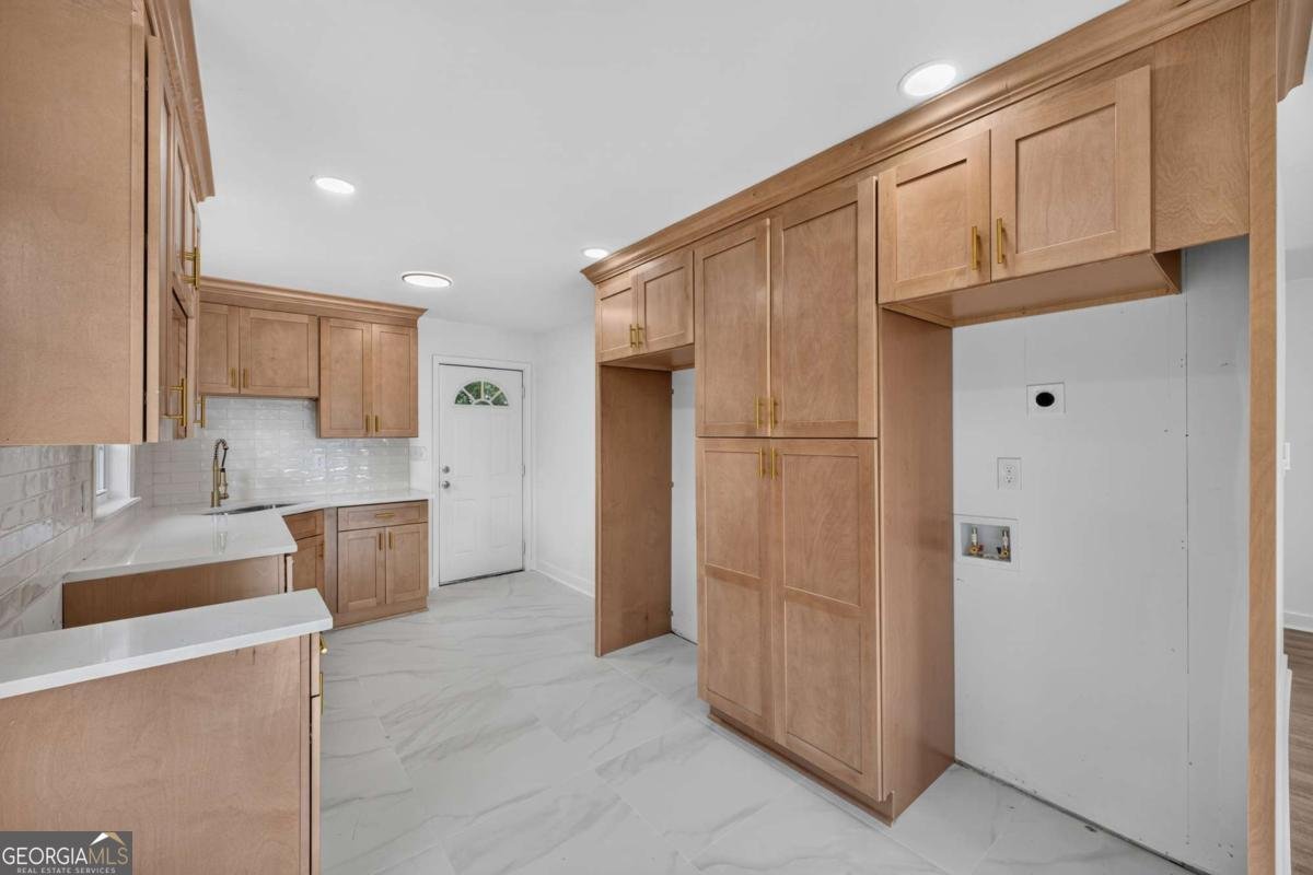 2027 Hilburn Drive Atlanta - Photo 9