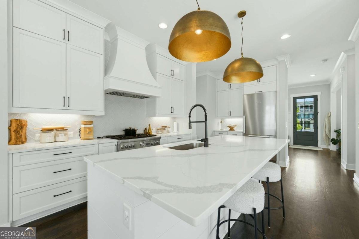 559 S Club Drive Woodstock - Photo 11