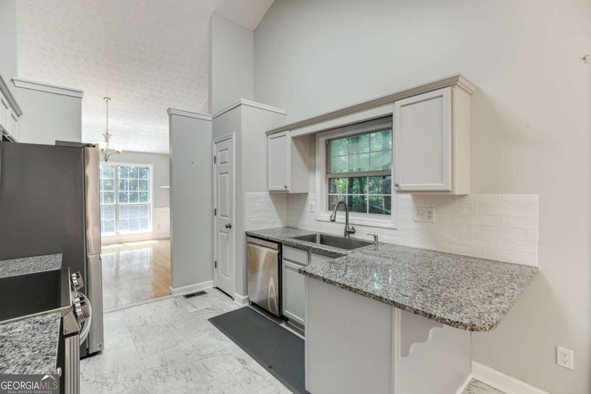 1105 TAB ROBERTS Road Lawrenceville - Photo 11