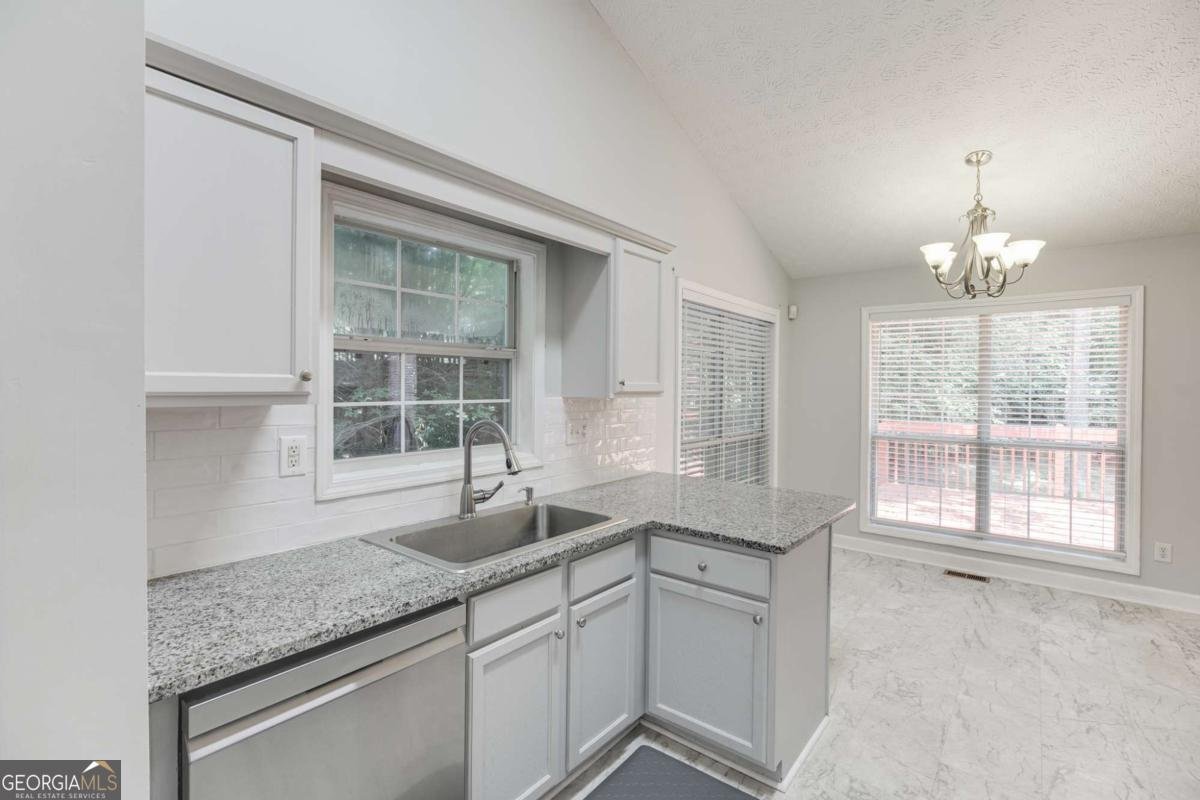 1105 TAB ROBERTS Road Lawrenceville - Photo 14