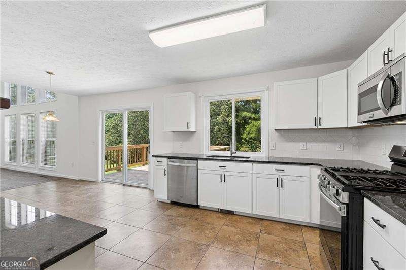 1647 River Springs Way Suwanee - Photo 13