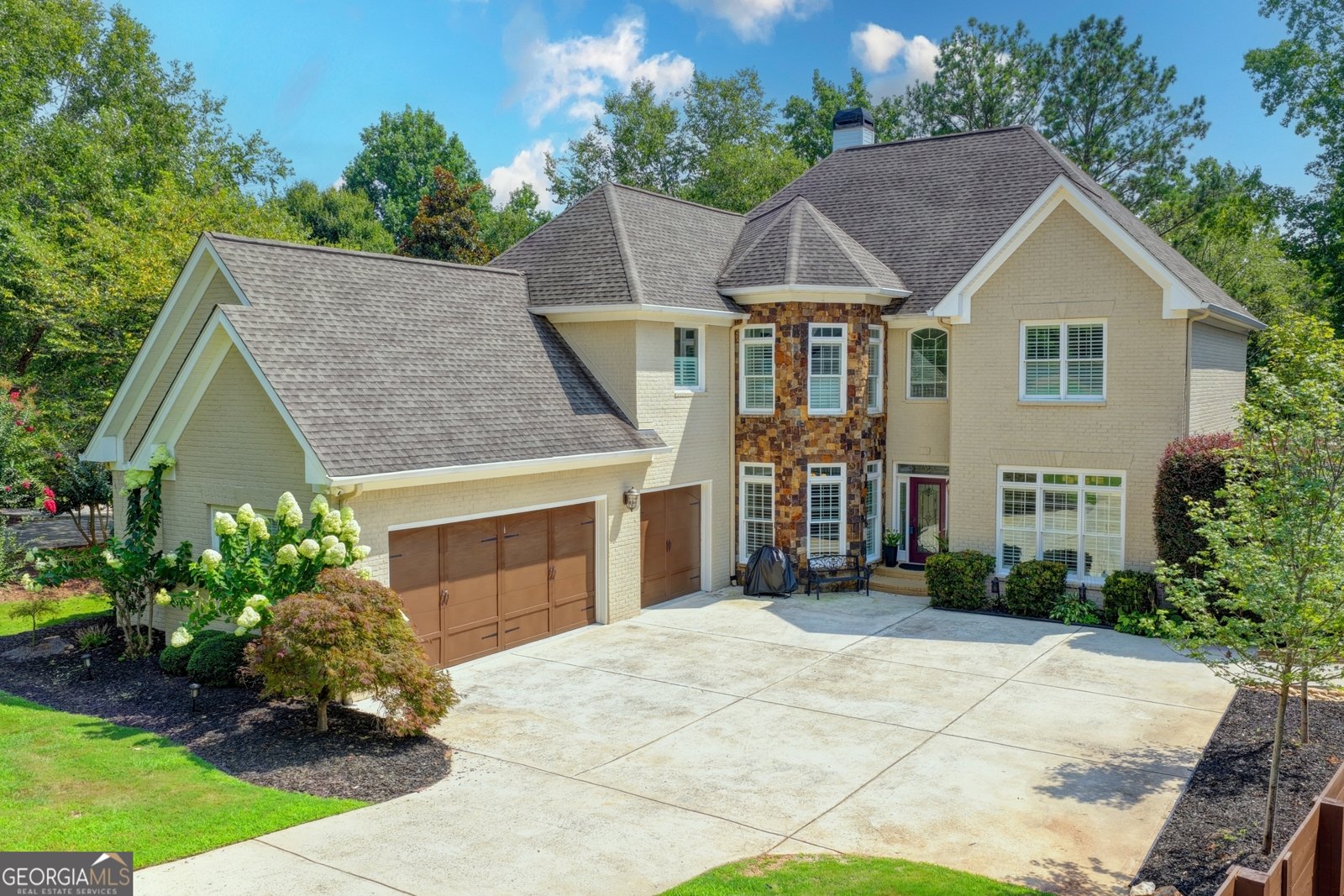 4450 Flagship Drive Gainesville - main photo
