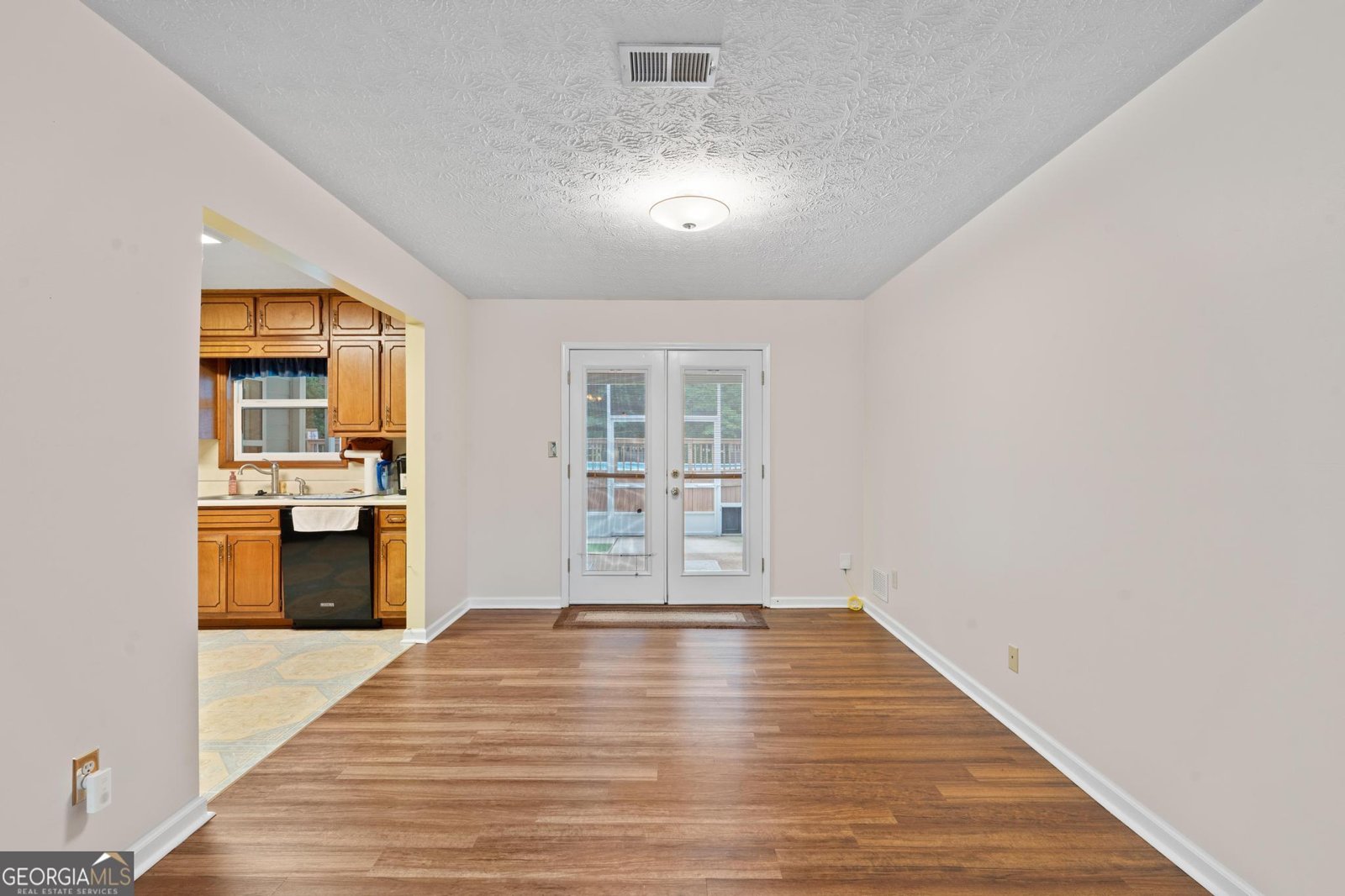 302 Iron Horse Way Stockbridge - Photo 11