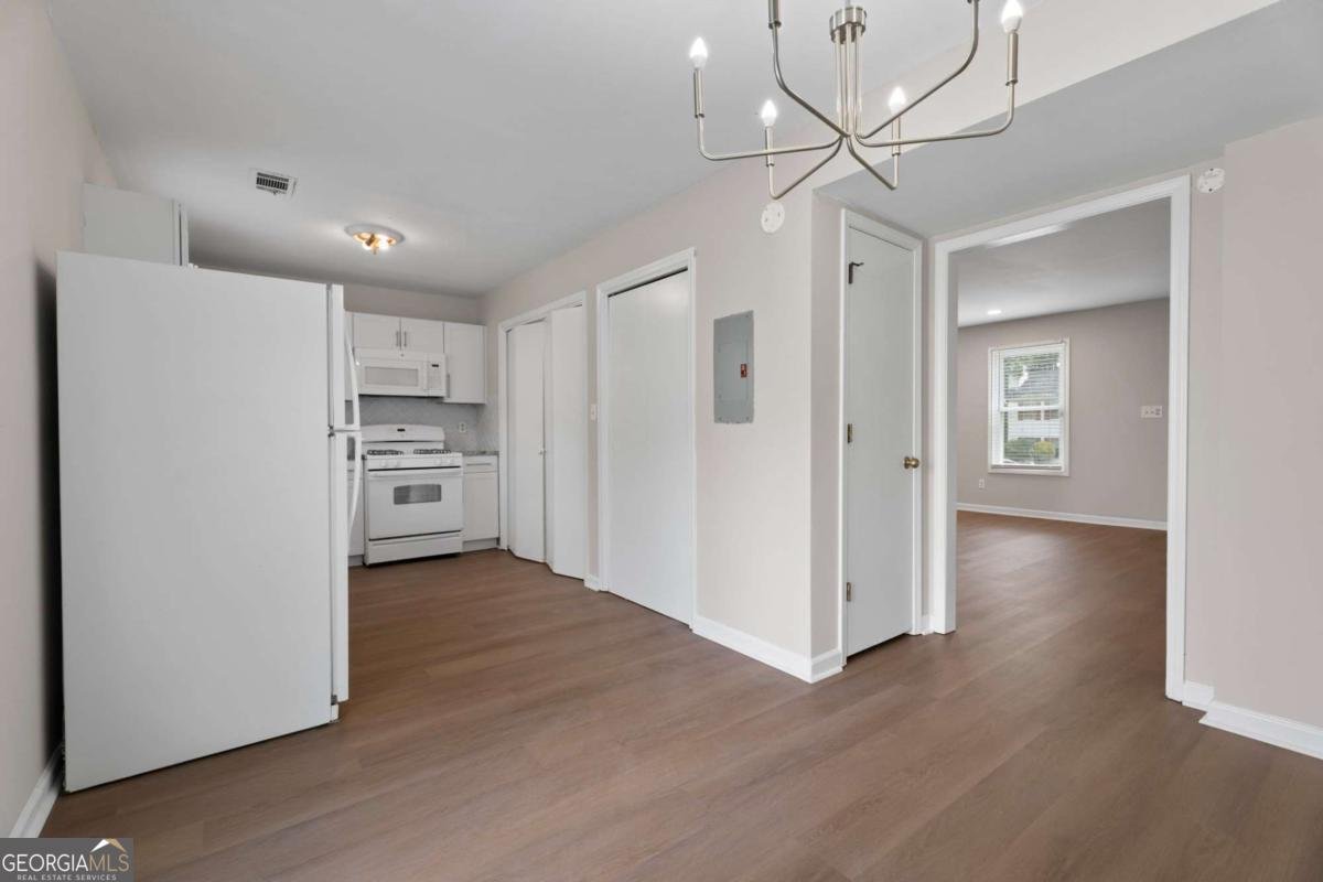 909 Silverwoods Drive Atlanta - Photo 12