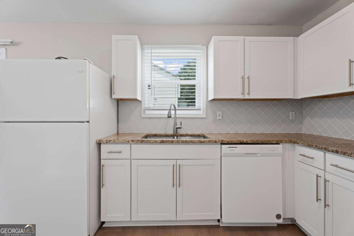 909 Silverwoods Drive Atlanta - Photo 17