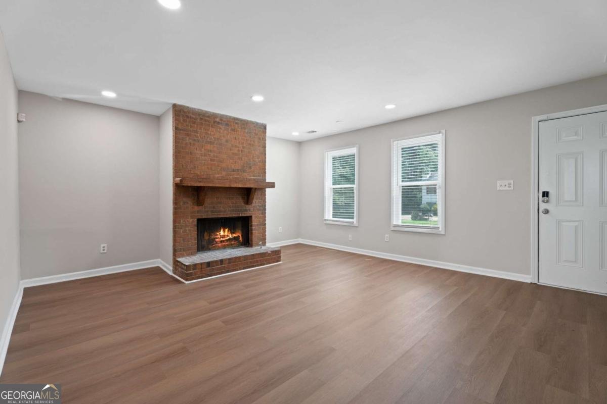 909 Silverwoods Drive Atlanta - Photo 6