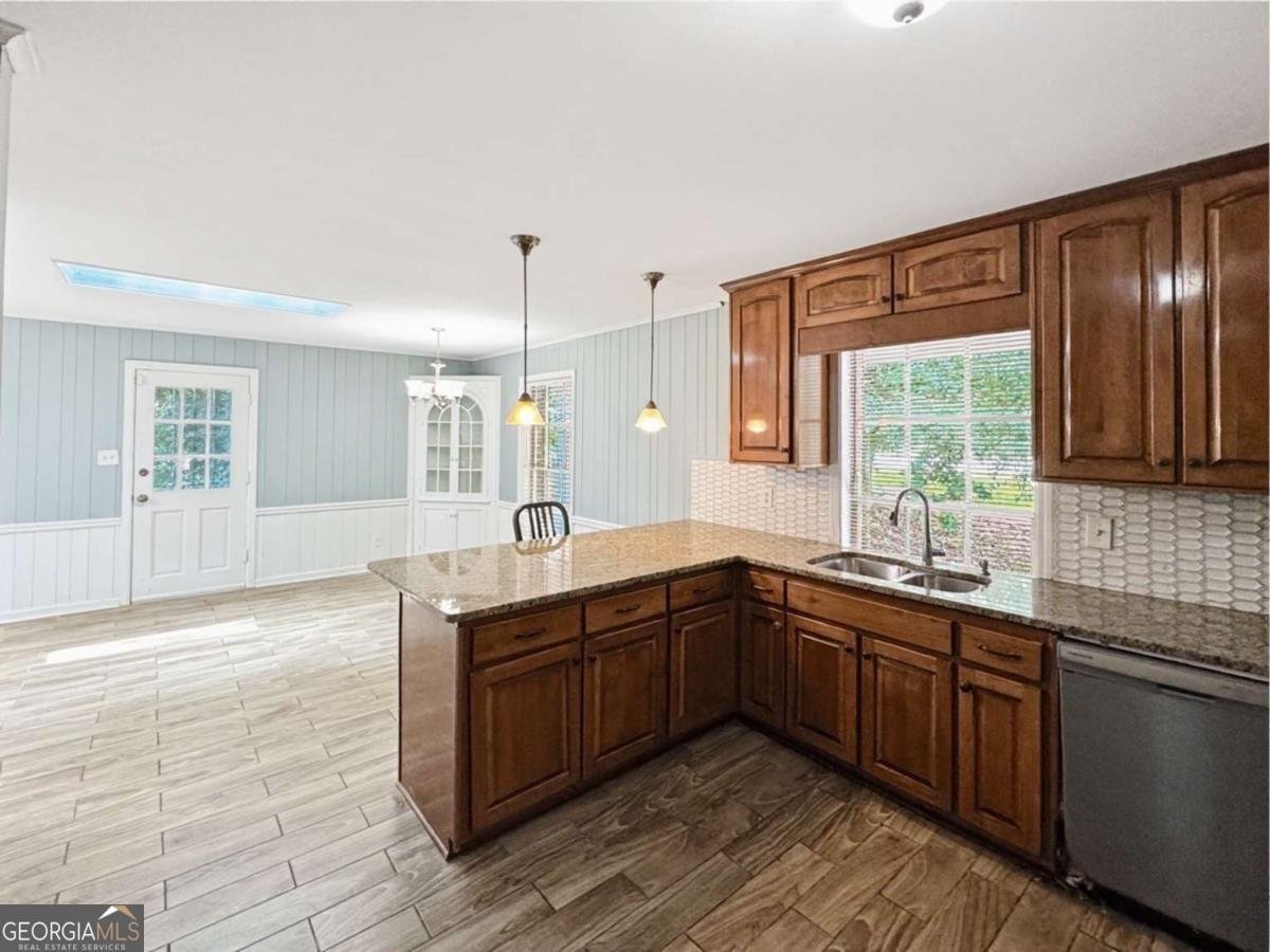 1665 Loch Lomond Trail Atlanta - Photo 10