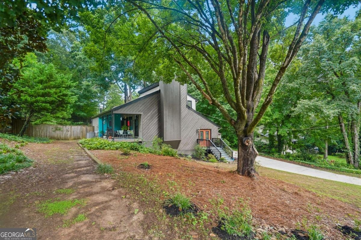 3777 Southgate Drive Lilburn - main photo
