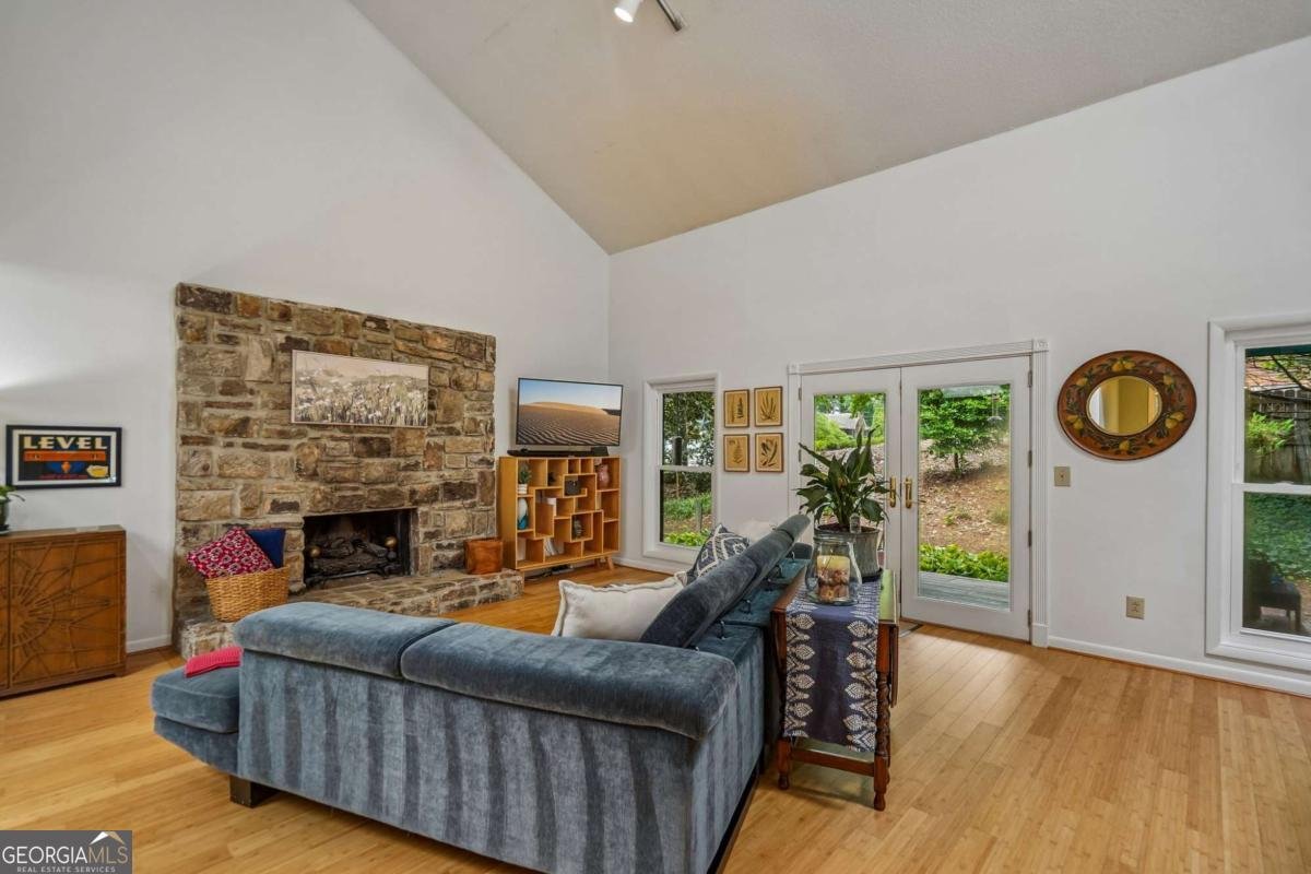 3777 Southgate Drive Lilburn - Photo 8