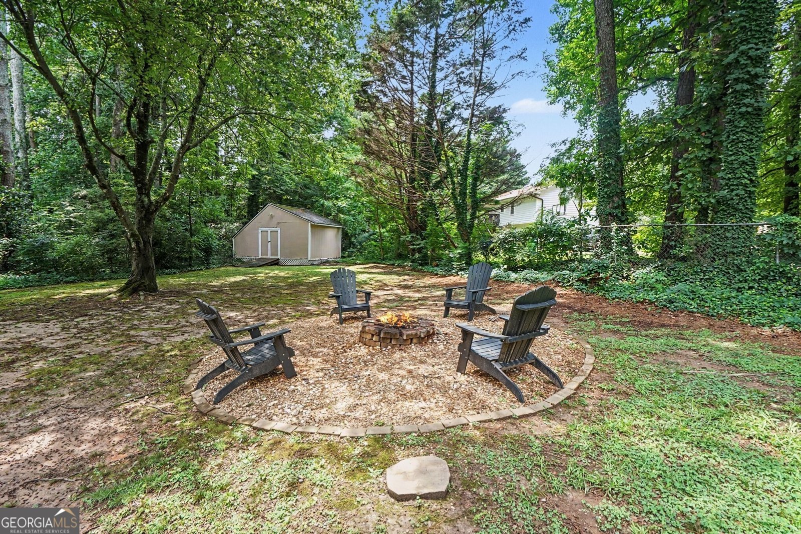 464 Horseshoe Circle Lilburn - Photo 32