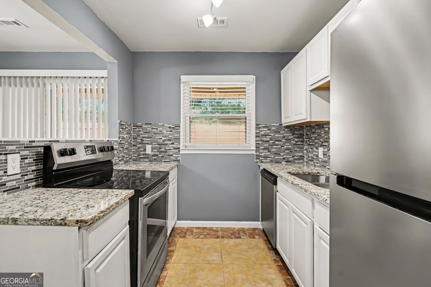 722 Longleaf Drive Lawrenceville - Photo 6