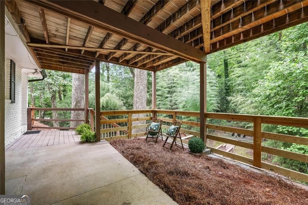 110 Bonnie Lane Sandy Springs - Photo 33