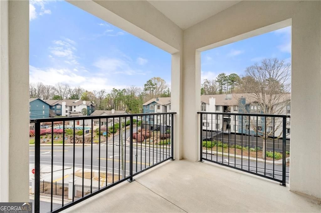 6890 Peachtree Dunwoody Road Sandy Springs - Photo 12