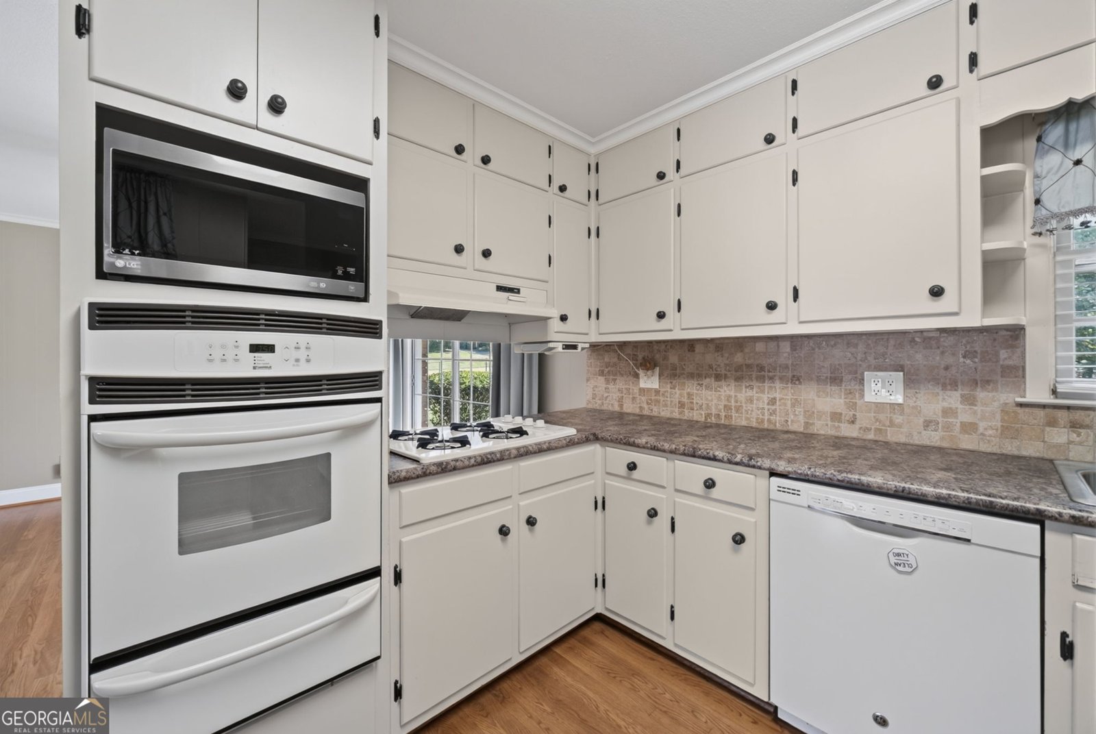 2303 Rockbridge Road Stone Mountain - Photo 10