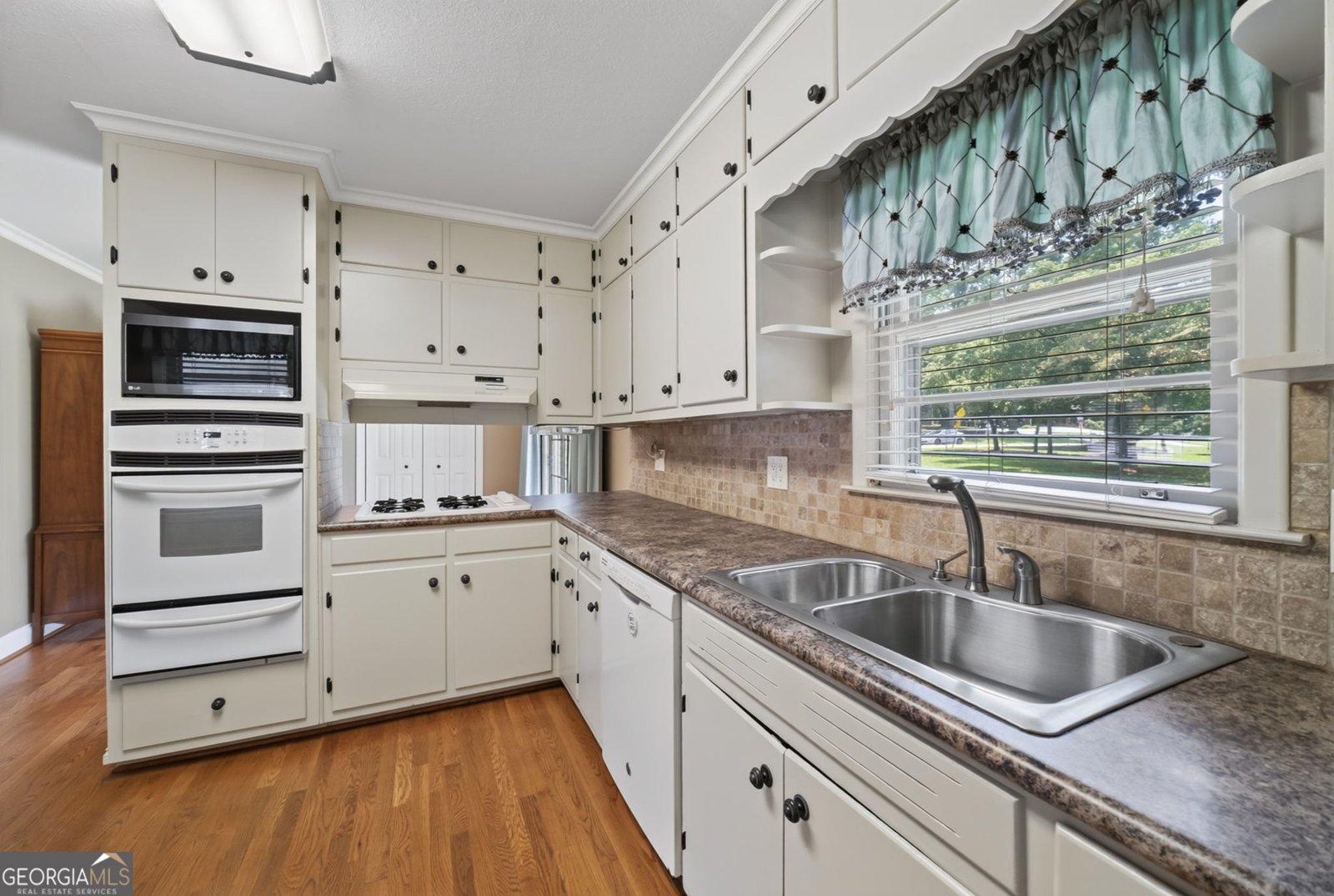 2303 Rockbridge Road Stone Mountain - Photo 11