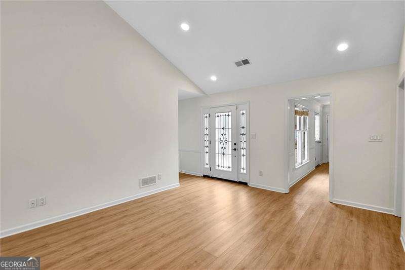 469 Timberlea Lake Drive Marietta - Photo 7