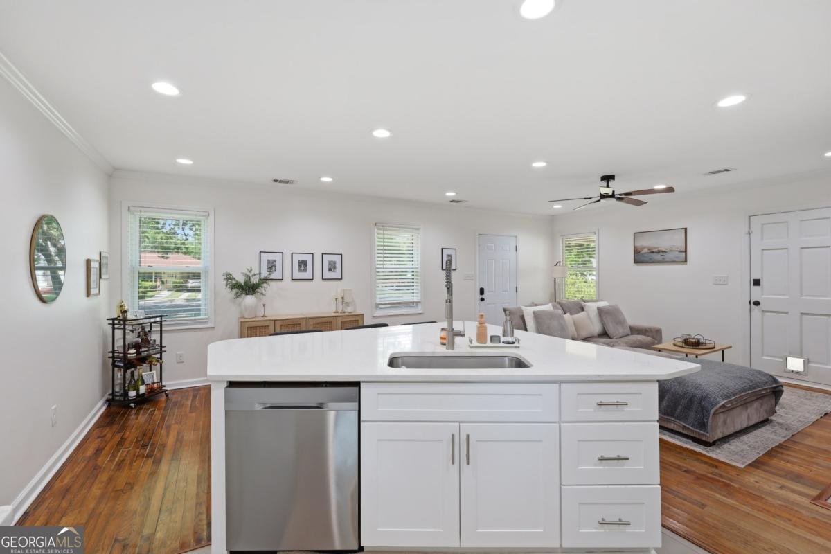 209 65th Street Savannah - Photo 14
