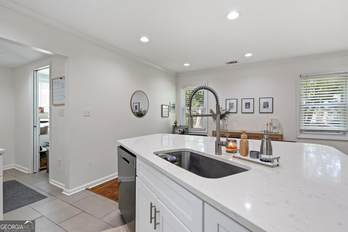 209 65th Street Savannah - Photo 15