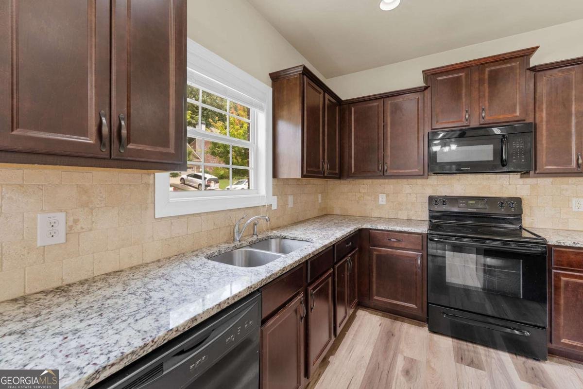 800 Ansbeth Way Athens - Photo 14
