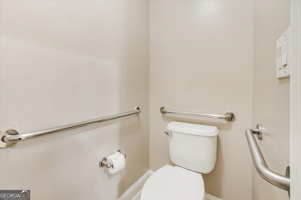 1067 Creekwood Circle Madison - Photo 19
