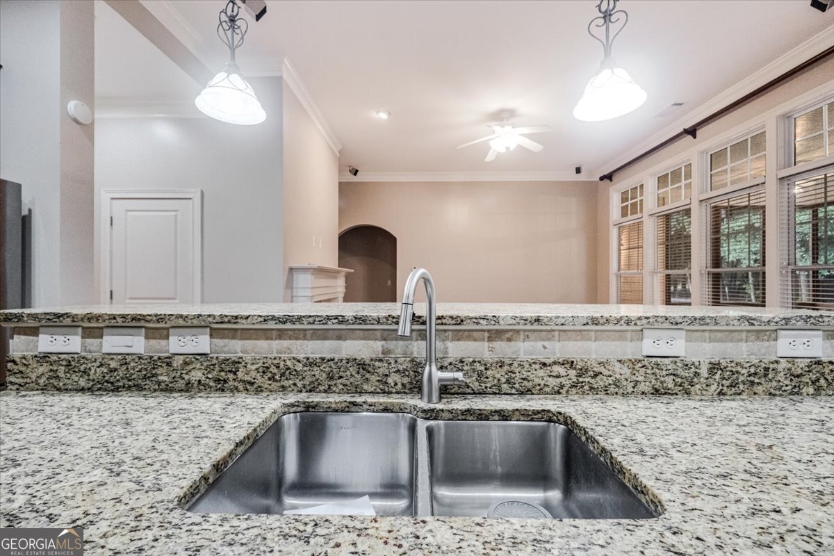 1067 Creekwood Circle Madison - Photo 28