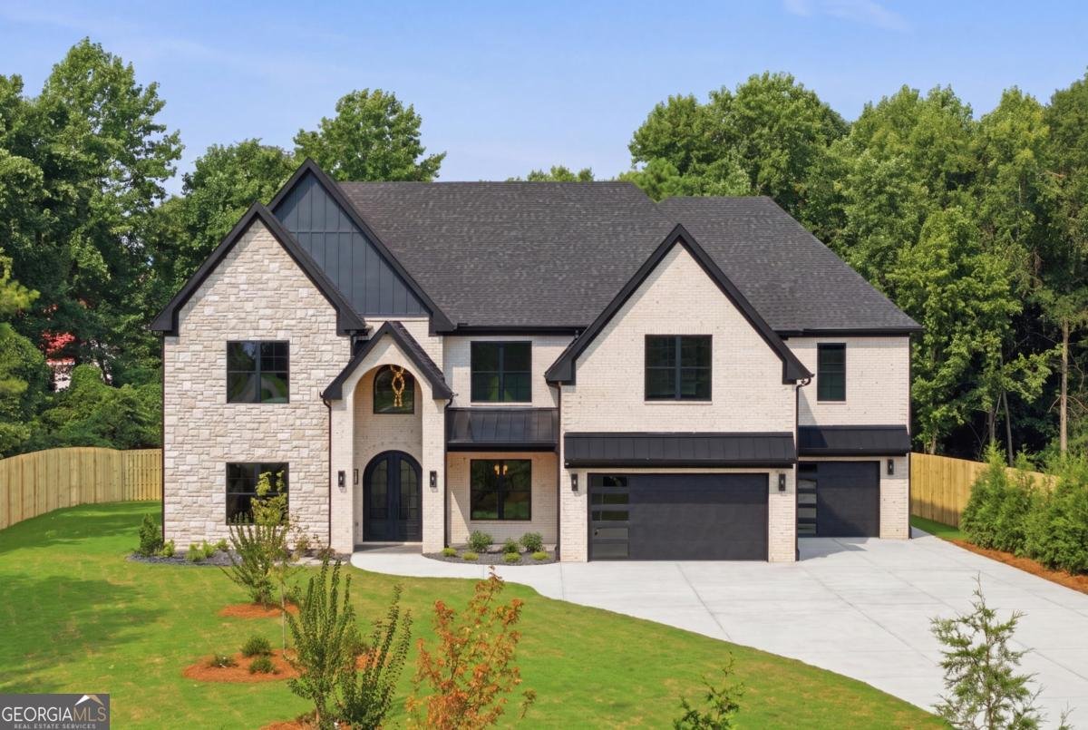 3275 Smithtown Road Suwanee - main photo