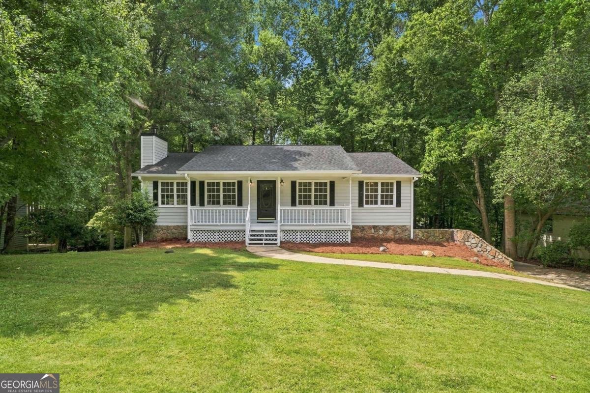 1208 Acorn Lane Woodstock - main photo
