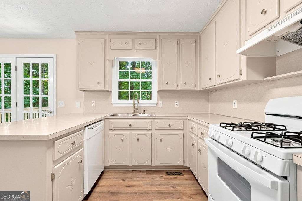 1208 Acorn Lane Woodstock - Photo 13