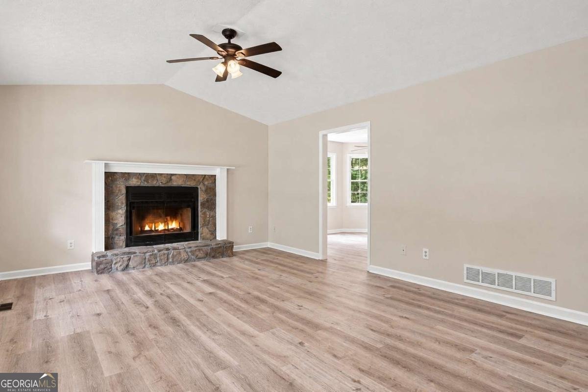 1208 Acorn Lane Woodstock - Photo 8