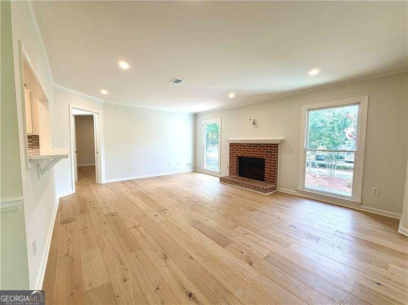 211 Abingdon Way Sandy Springs - Photo 10