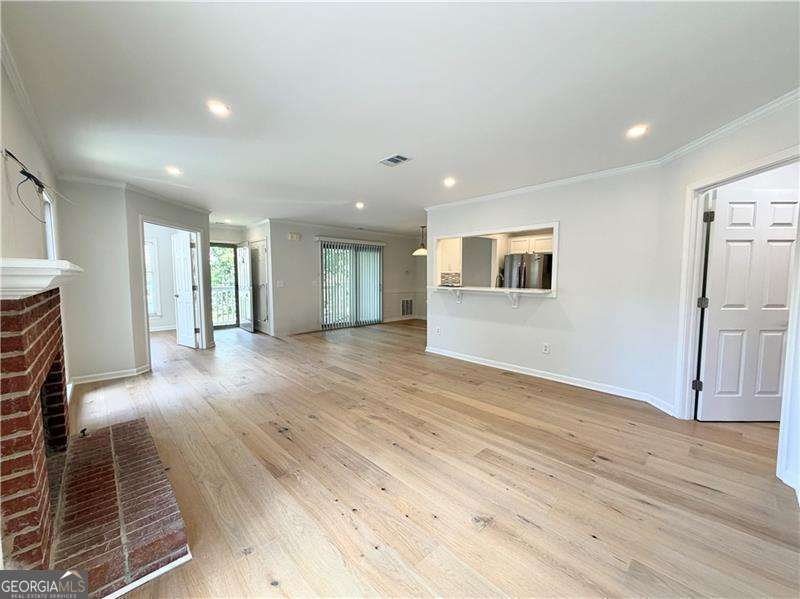 211 Abingdon Way Sandy Springs - Photo 23