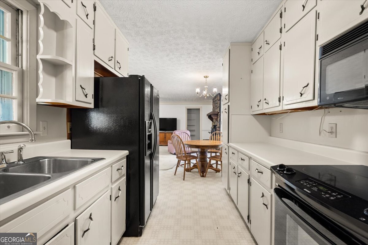 454 Hilltop Road Conyers - Photo 13
