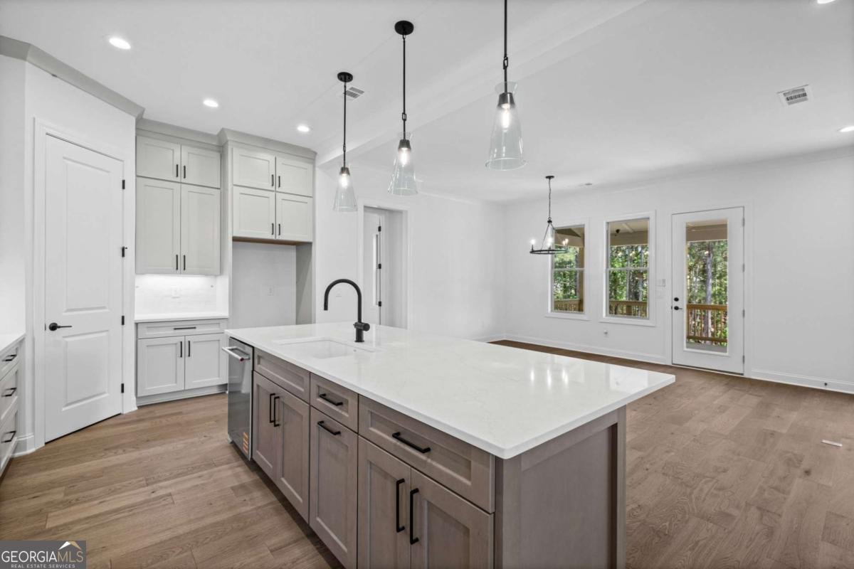 708 Woodlake Court Canton - Photo 7