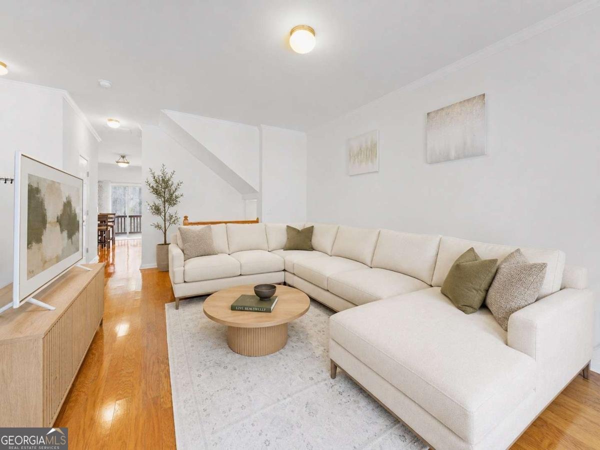 1524 Liberty Parkway Atlanta - main photo