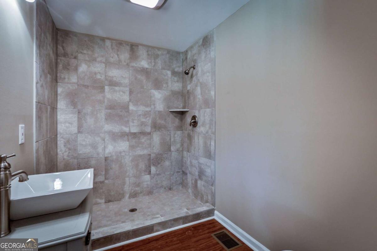 680 North Avenue Madison - Photo 12