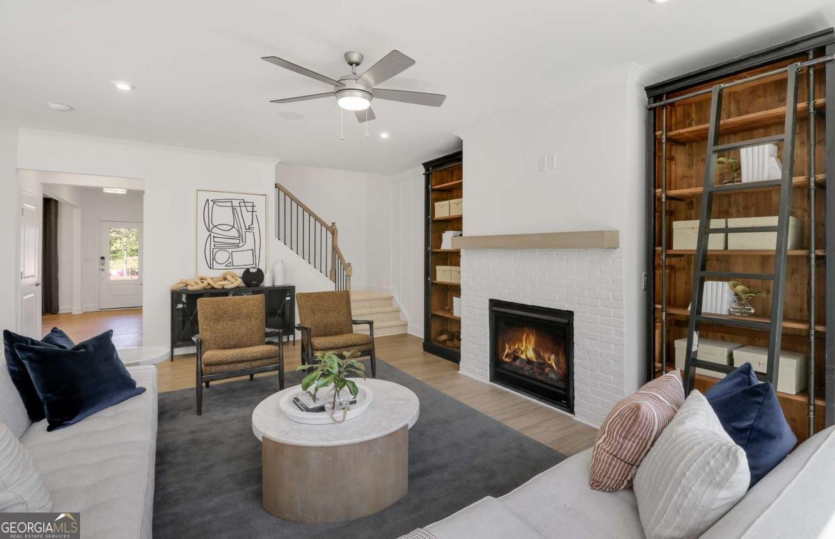 4845 Rosarian Drive Cumming - Photo 10