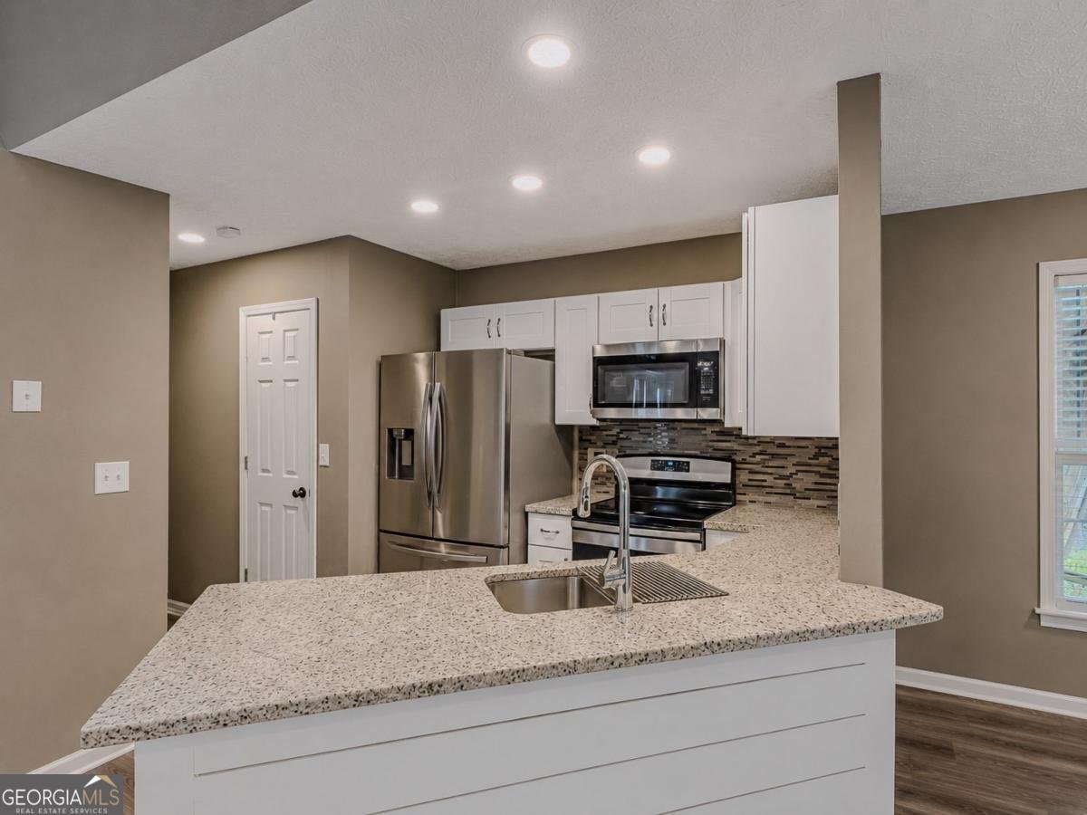 530 Flintlock Drive Dacula - Photo 11