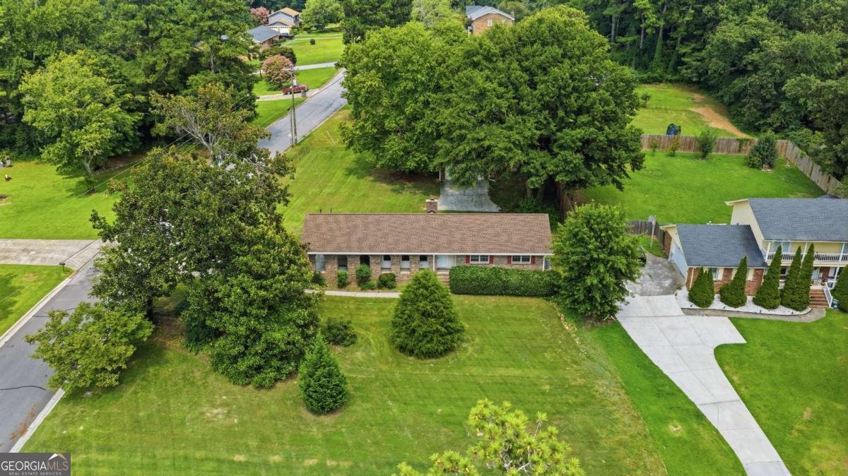 2171 Pinehurst Road Snellville - main photo