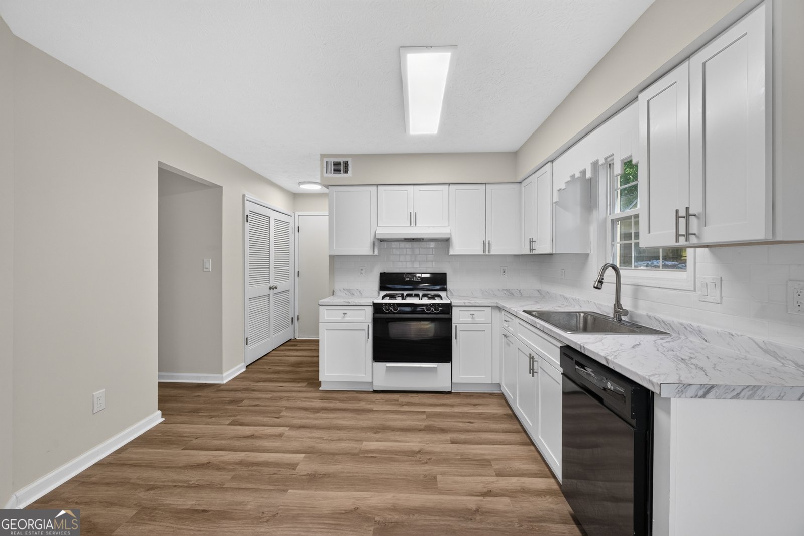 184 Timothy Lane Lilburn - Photo 9