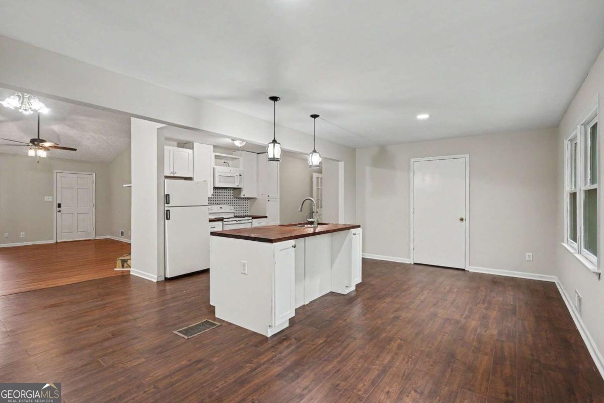 104 Chip Place Stockbridge - Photo 6
