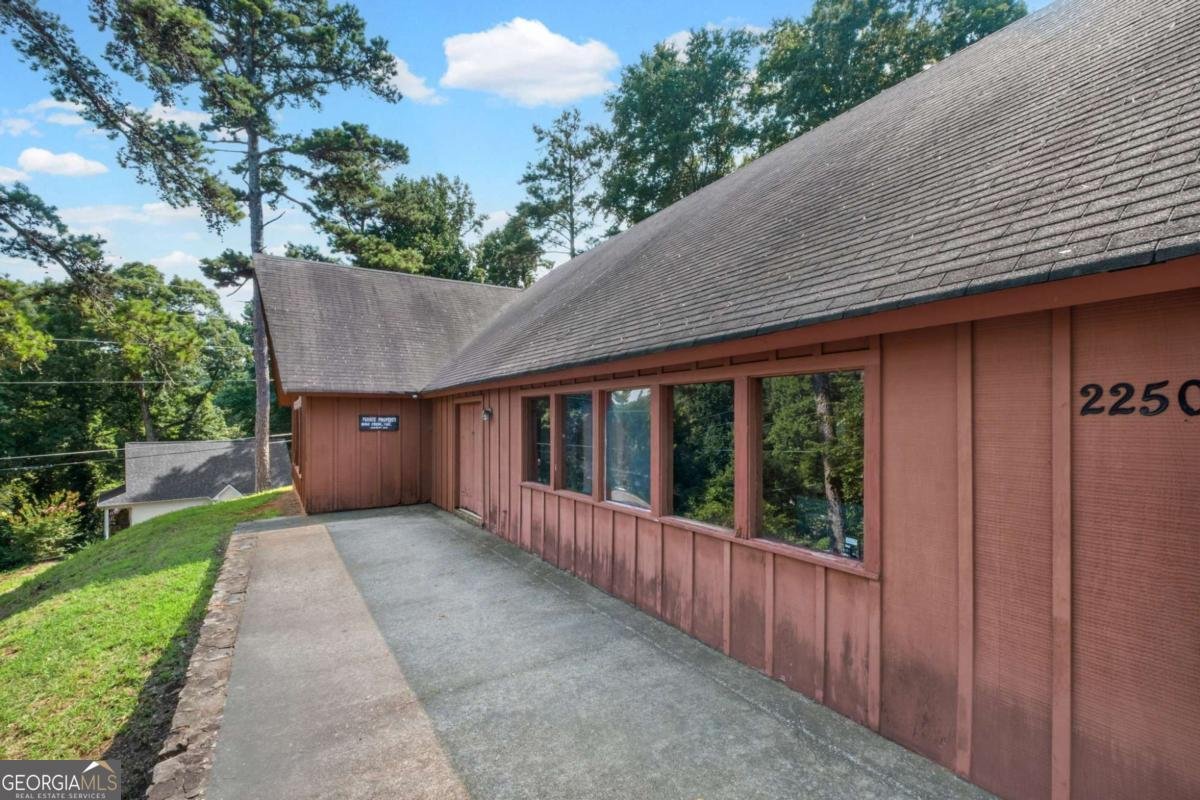 2455 Hawk Creek Trail Cumming - Photo 33